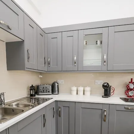 Apartment Flat 3 *